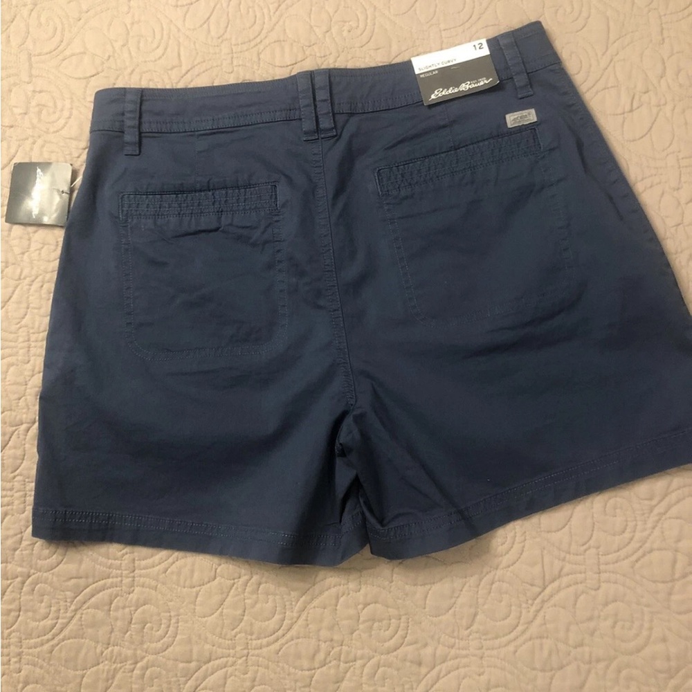 Eddie Bauer Shorts Size 12 Aspire Chino Dust Indigo Women’s NWT Slightly Curvy - Picture 3 of 8